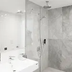 H24 Lichtenberg Отель 3*