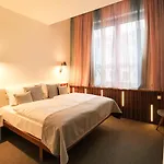 H24 Lichtenberg Отель 3*