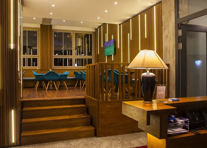 H24 Lichtenberg Hotell