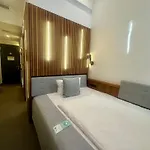 H24柏林里斯特恩布尔格酒店 酒店