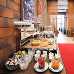 H24 Lichtenberg Hotell