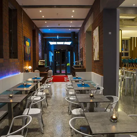 H24 Lichtenberg 3* Berlín