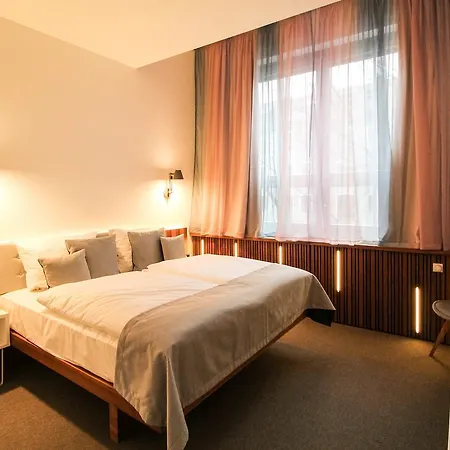 H24 Lichtenberg Отель Берлин