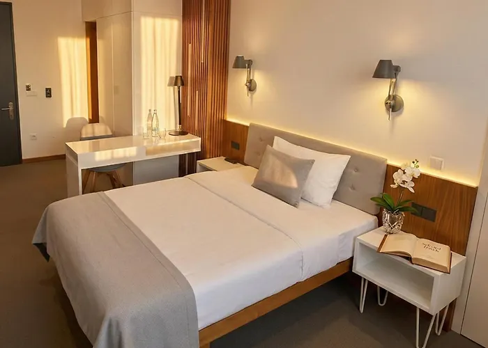 H24 Lichtenberg Szálloda 3*