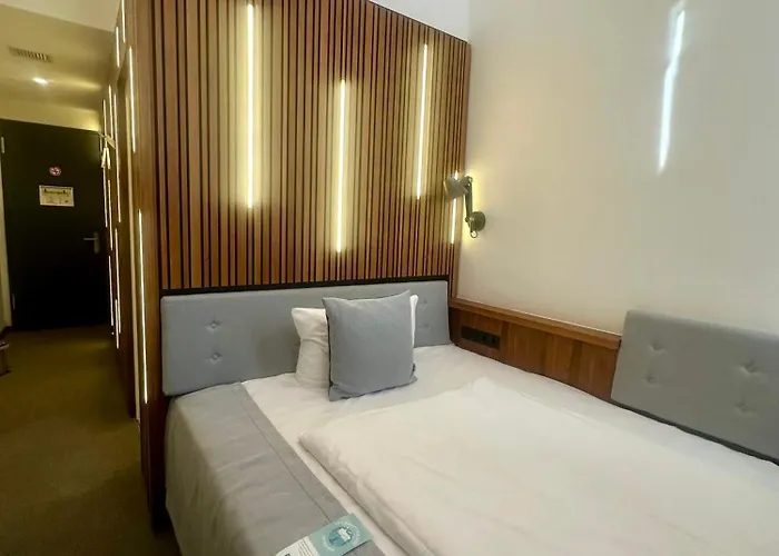 H24 Lichtenberg Hotel