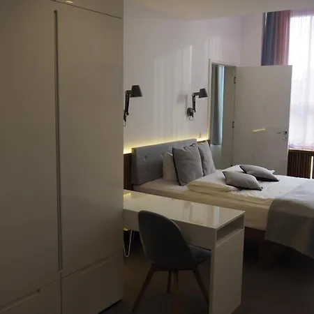 H24 Lichtenberg Berlijn