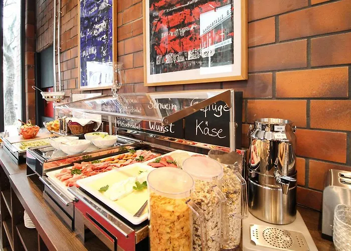 H24 Lichtenberg Hotel 3*