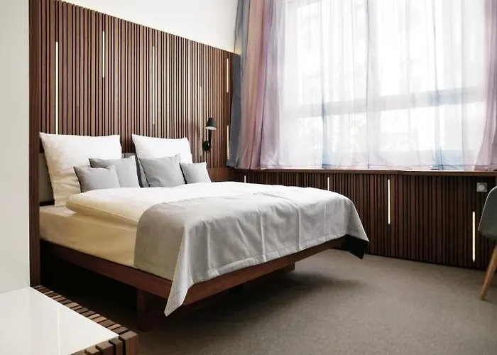 H24 Lichtenberg 3* Berlim